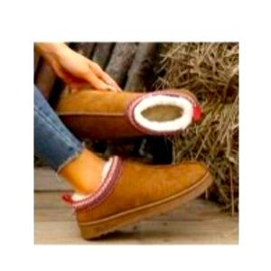 Tan short ankle fleece lined shoes